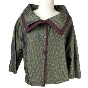 NWT Luukaa Dream Green and Maroon Stitch Detail Parachute Cropped Jacket Size S